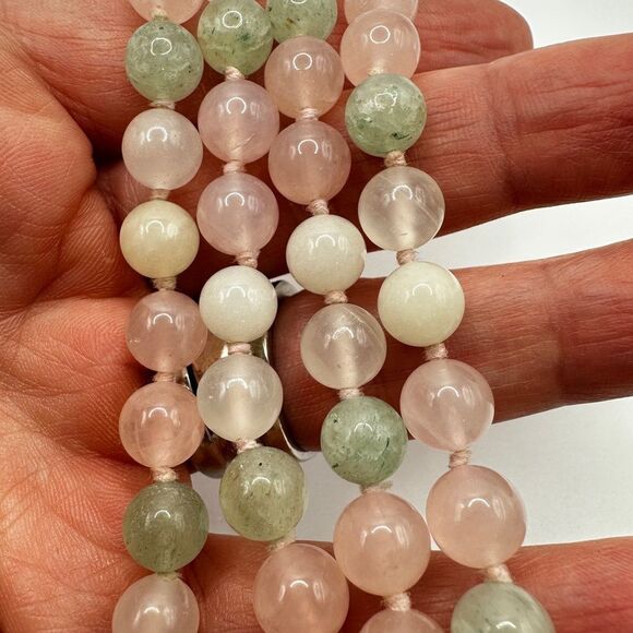 29" of hand knotted and 8mm beaded rose quartz, green/pink/white jade necklace! - Picture 3 of 11